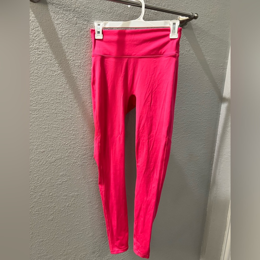 Fabletics motion 360 hot pink 7/8 leggings size small